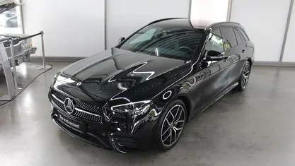 Gebraucht Mercedes E200 AMG 197 PS (144 kW) 2022 Limousine