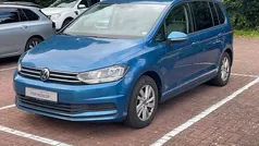 Blau Gebraucht 2021 VW Touran Comfortline Van / Kleinbus | 26.900 € (Fairer Preis)