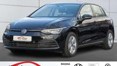 Gebraucht 2022 VW Golf VIII Life Limousine | 19.935 € (Guter Preis)