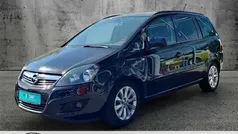 Schwarz (karbon schwarz) Gebraucht 2014 Opel Zafira Family Van / Kleinbus | 7.990 € (Teuer)