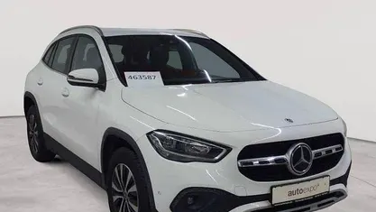 Polarweiß Gebraucht 2020 Mercedes GLA200 Style SUV | 27.090 € (Superpreis)