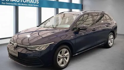 Gebraucht VW Golf VIII Life 116 PS (85 kW) 2022 Blau Kombi