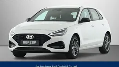 Weiß Neu 2025 Hyundai i30 Advantage Limousine | 22.580 € (Fairer Preis)