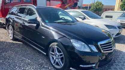 Używany Mercedes E220 Avantgarde 170 KM (125 kW) 2011 Czarny Kombi