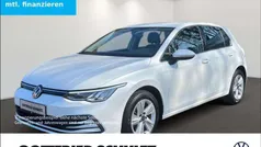 Gebraucht 2020 VW Golf VIII Life Limousine | 18.490 € (Guter Preis)