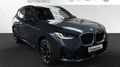 Gebraucht BMW X3 M Sport 208 PS (152 kW) 2025 Arctic race blue metallic SUV