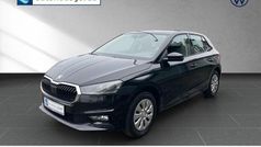 Grau Gebraucht 2025 Skoda Fabia Essence Limousine | 17.560 € (Fairer Preis)