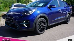 Blau Gebraucht 2021 Kia e-Niro 2 SUV | 25.450 € (Fairer Preis)