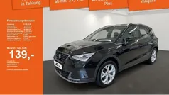 Mitternachtsschwarz Gebraucht 2024 Seat Arona FR SUV | 23.248 € (Fairer Preis)