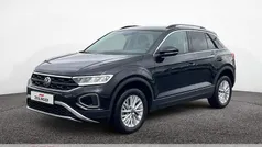 Schwarz Gebraucht 2025 VW T-Roc Life SUV | 26.940 € (Guter Preis)