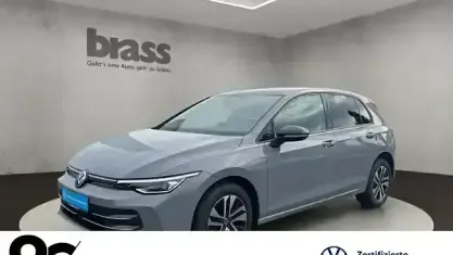 Gebraucht VW Golf VIII 116 PS (85 kW) 2025 Mondsteingrau Limousine