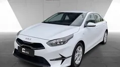 Weiß Gebraucht 2025 Kia Ceed Vision Limousine | 20.990 € (Fairer Preis)