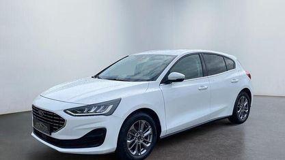 Używany Ford Focus Titanium 125 KM (91 kW) 2023 Biały Sedan/Limuzyna