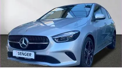 Weiß Gebraucht 2025 Mercedes B180 Progressive Van / Kleinbus | 32.847 € (Fairer Preis)