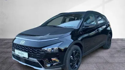 Neu Hyundai Bayon Blackline 90 PS (66 kW) 2025 Schwarz SUV