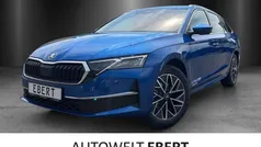 Raceblau Gebraucht 2025 Skoda Octavia Tour Kombi | 37.980 € (Fairer Preis)