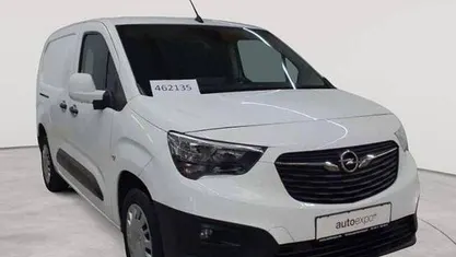 Jade weiß Gebraucht 2021 Opel Combo Edition Van | 13.390 € (Fairer Preis)