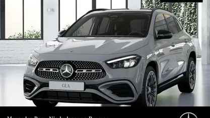 Manufaktur alpingrau Gebraucht 2025 Mercedes GLA180 AMG SUV | 43.500 € (Fairer Preis)