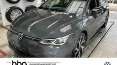 Gebraucht 2022 VW Golf VIII Life Limousine | 19.730 € (Fairer Preis)