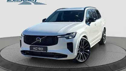 Crystal white (weiß) Gebraucht 2025 Volvo XC90 Ultra SUV | 84.990 €