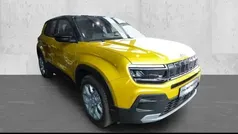 Sun yellow mit dach in volcano Neu 2024 Jeep Avenger EV Altitude SUV | 27.480 € (Superpreis)