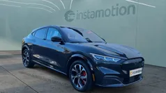 Grau Gebraucht 2022 Ford Mustang Mach-E SUV | 39.630 € (Fairer Preis)