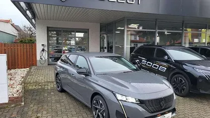 Gebraucht 2025 Peugeot 308 SW Allure Kombi | 31.660 € (Guter Preis)