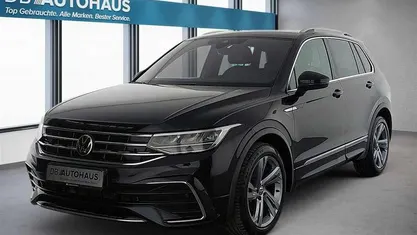 Gebraucht VW Tiguan R-line 150 PS (110 kW) 2023 Schwarz SUV