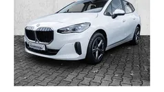 Weiß Gebraucht 2022 BMW 218 Sport Line Van / Kleinbus | 25.940 € (Fairer Preis)