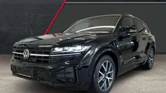 Grenadillschwarz (schwarz) Neu 2025 VW Touareg R-line SUV | 78.980 € (Superpreis)