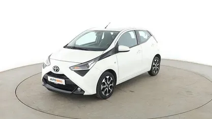 Gebraucht Toyota Aygo X-play 72 PS (52 kW) 2020 Weiß Kleinwagen