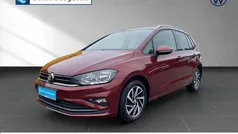 Cranberry red (metallic) Gebraucht 2018 VW Golf VII Join Limousine | 13.730 € (Guter Preis)