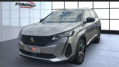 Grau artense Gebraucht 2023 Peugeot 5008 GT Van / Kleinbus | 28.990 € (Fairer Preis)