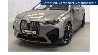 Grau Gebraucht 2022 BMW iX Sport Line SUV | 45.440 € (Fairer Preis)