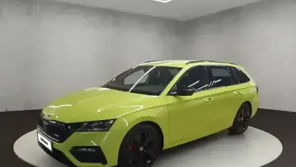 Gebraucht Skoda Octavia RS 245 PS (180 kW) 2024 Mambagrün Kombi