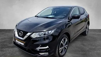 Gebraucht Nissan Qashqai N-Connecta 150 PS (110 kW) 2019 Black (metallic) SUV