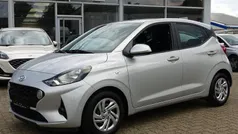 Silber Gebraucht 2023 Hyundai i10 Select Kleinwagen | 12.490 € (Fairer Preis)