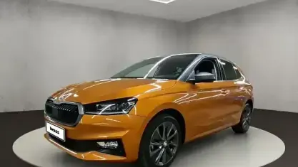 Gebraucht Skoda Fabia 110 PS (80 kW) 2022 Phoenixorange premium metallic / graphitegrau metallic Kleinwagen