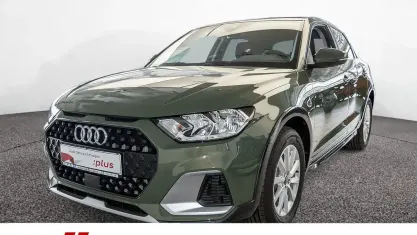 Gebraucht Audi A1 S-Line 116 PS (85 kW) 2025 Distriktgrün metallic SUV