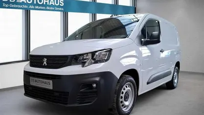 Gebraucht Peugeot Partner Premium 131 PS (96 kW) 2023 Van / Kleinbus