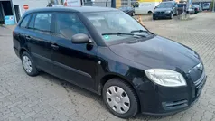 Schwarz Gebraucht 2008 Skoda Fabia Kombi | 2.090 €