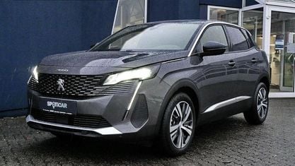 Gebraucht Peugeot 3008 Allure 136 PS (100 kW) 2024 Platiniumgrau (metallic) SUV