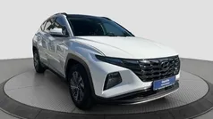Weiss Gebraucht 2021 Hyundai Tucson Trend SUV | 25.900 € (Fairer Preis)