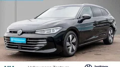 Grenadillschwarz metallic Gebraucht 2025 VW Passat Elegance Kombi | 38.980 € (Fairer Preis)