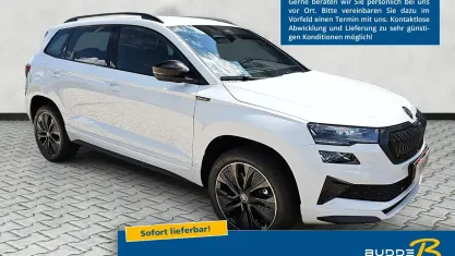 Neu Skoda Karoq SportLine 150 PS (110 kW) 2026 Moonweiß perleffekt SUV
