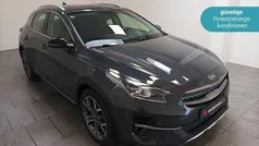 Grau Gebraucht 2021 Kia XCeed Spirit SUV | 19.470 € (Fairer Preis)