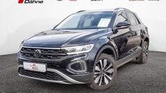 Schwarz / deep black (metallic) Gebraucht 2023 VW T-Roc Move SUV | 29.880 € (Fairer Preis)