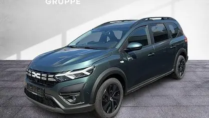 Neu Dacia Jogger Expression 122 PS (89 kW) 2025 Grün Van / Kleinbus