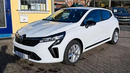 Gebraucht 2025 Renault Clio V Kleinwagen | 17.290 € (Guter Preis)