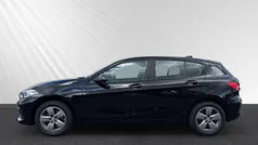 Schwarz Gebraucht 2022 BMW 118 Advantage Kleinwagen | 24.888 € (Fairer Preis)